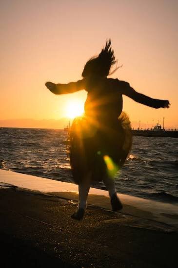 Nu intalniri, doar mesaje vocale roluri